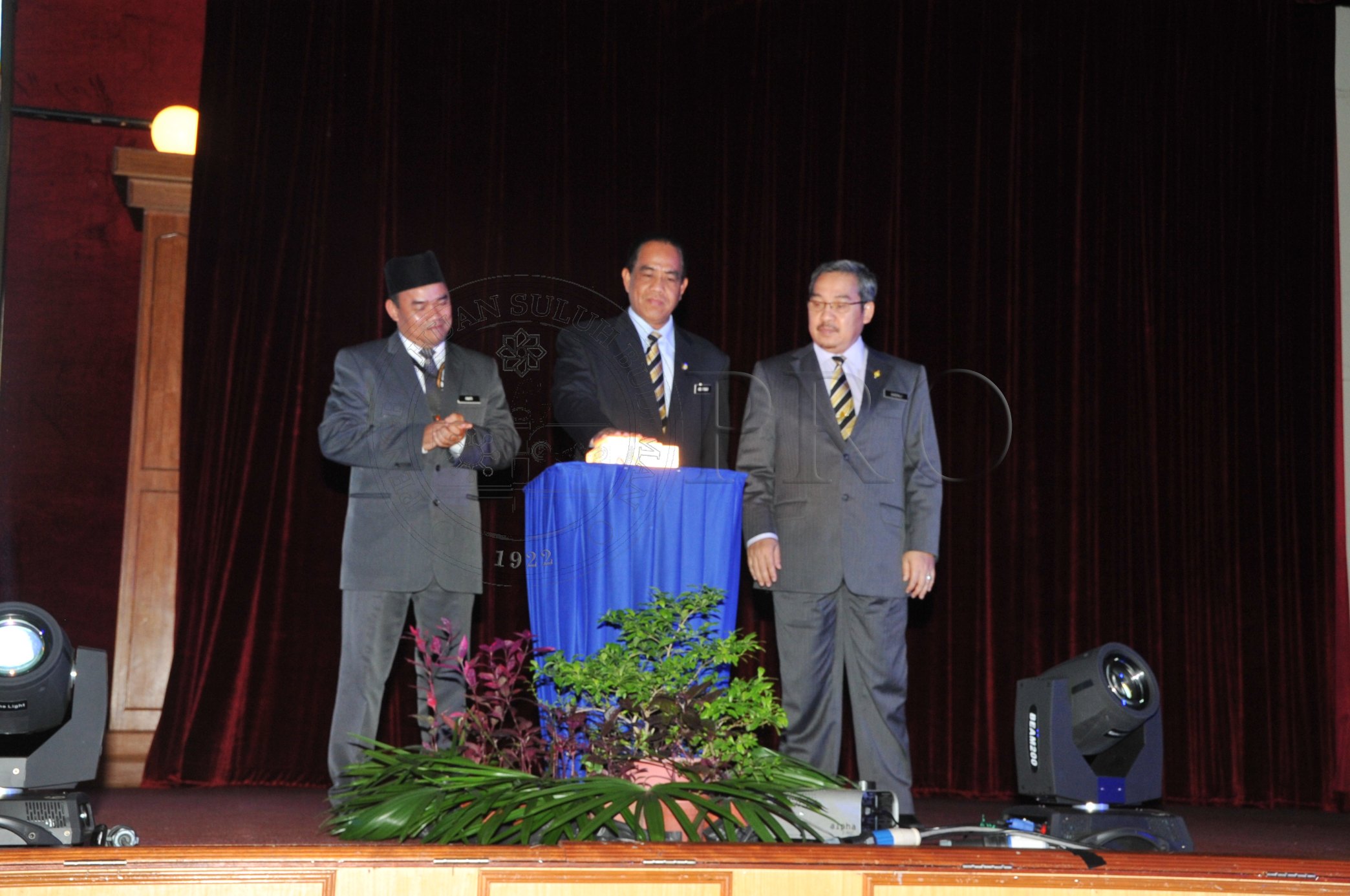 PRO 14 44 EPZB PRO 6154